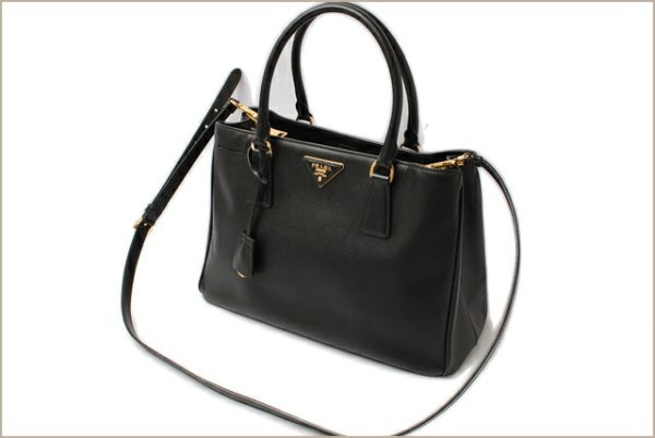 p 16 005 6 Prada 2Way Saffiano Handbag Nero