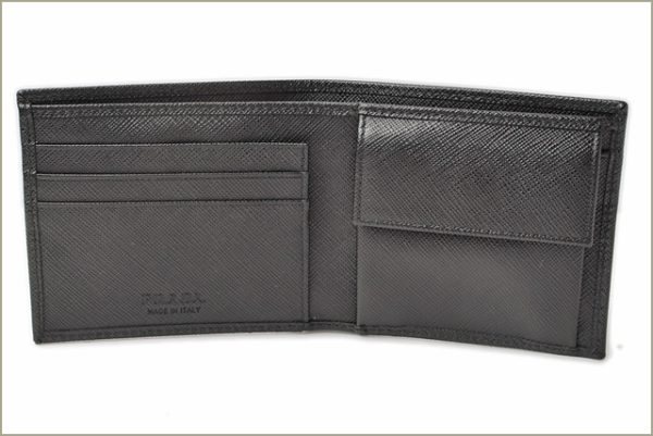 p 16 0150 2 Prada Folding Wallet Saffiano Nero