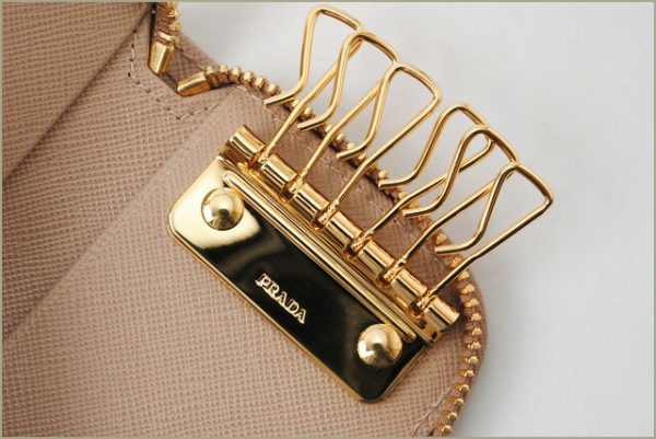 p 16 0168 4 Prada Key Case 6 Rows Saffiano Metal Cammio