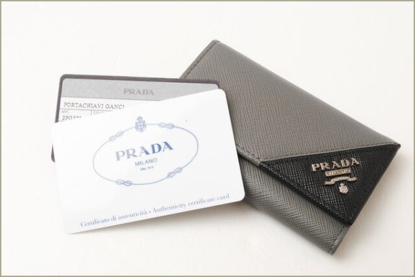 p 16 170 5 Prada Key Case Saffiano Metal Mercurio Nero