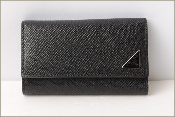 p 16 172 2 Prada Key Case Saffiano Cuir Nero Soleil