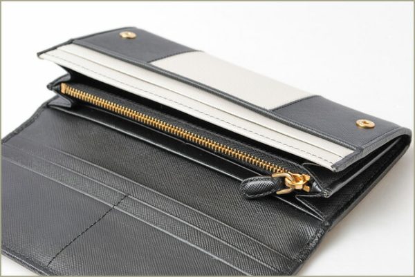 p 17 009 2 Prada Long Wallet Saffiano White Black