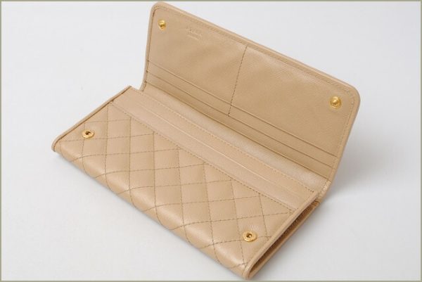 p 17 015 2 Prada Long Wallet Saffiano Beige