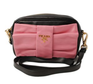 p 17 016 1 Miu Miu shoulder bag mini bag pink beige paper bag