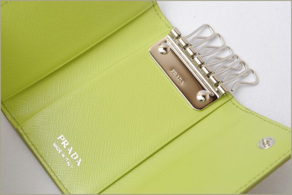 p 17 026 2 Prada Saffiano Key Case Erba Green