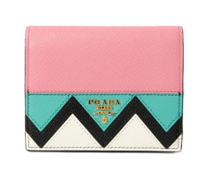 p 17 160 1 Gucci Gg Marmont Compact Wallet