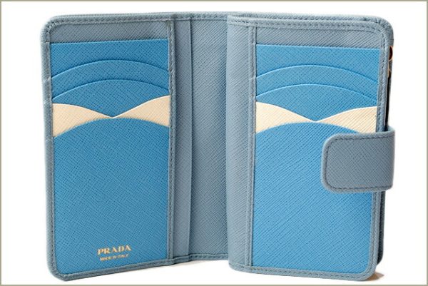 p 18 026 2 Prada Wallet Blue