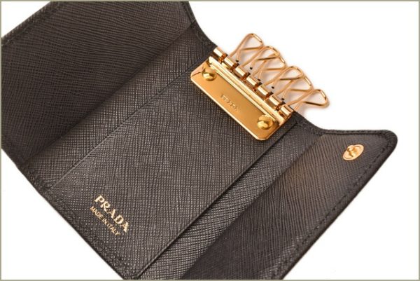 p 18 223 4 Prada Key Case Key Chain 6 Rows Saffiano Fiocco Nero