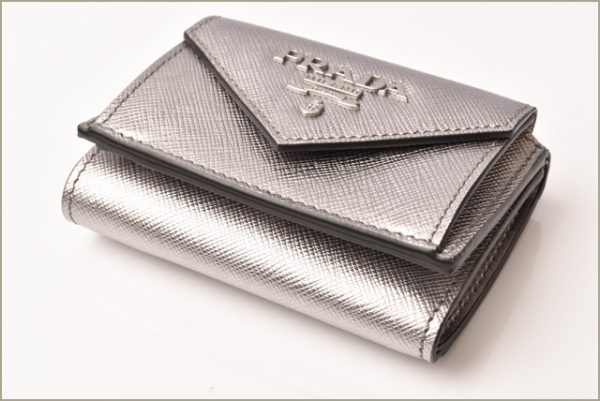 p 18 226 5 Prada Folding Wallet Saffiano Gunmetal