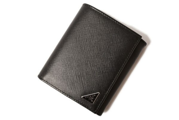 p 18 274 2 Prada Folding Wallet Saffiano Nero