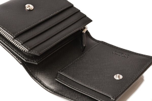 p 18 274 6 Prada Folding Wallet Saffiano Black