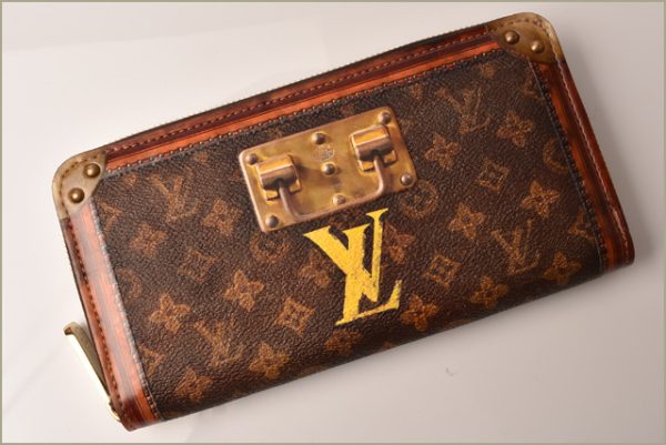 p 18 m52746 2 Louis Vuitton Zippy Wallet Long Trunk Time Brown