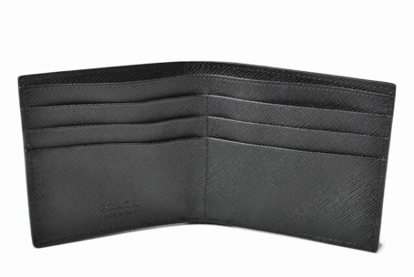 p 19 068 5 Prada Folding Wallet BillfSaffiano Black