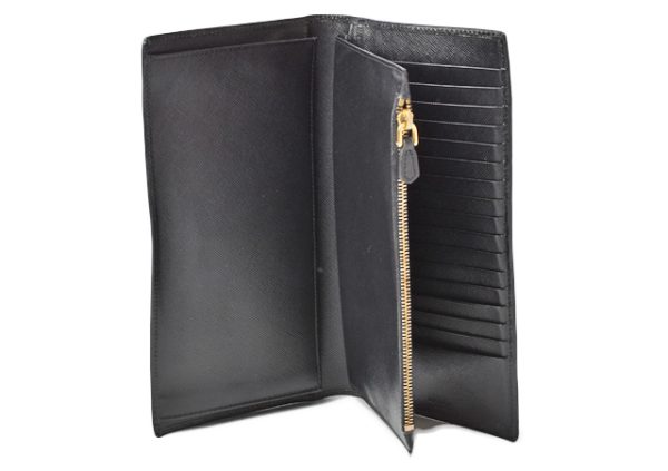 p 19 1220 5 Prada Long Wallet Saffiano Nero