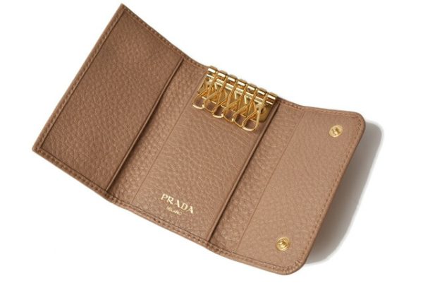 p 20 007 6 Prada Key Case Beige