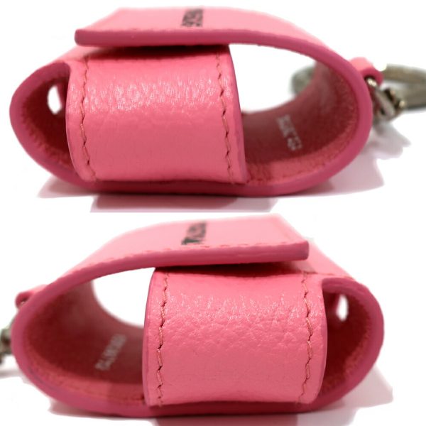 s2311 05 506995mk 02 Balenciaga CASH Large EARPODS PRO Holder Pink