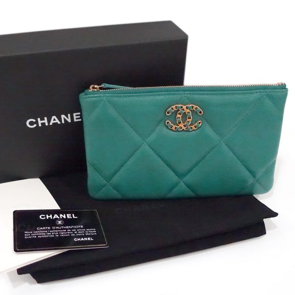 s2406 06 504363ti 09 Chanel 19 Matelasse Small Pouch Lambskin Green Bag