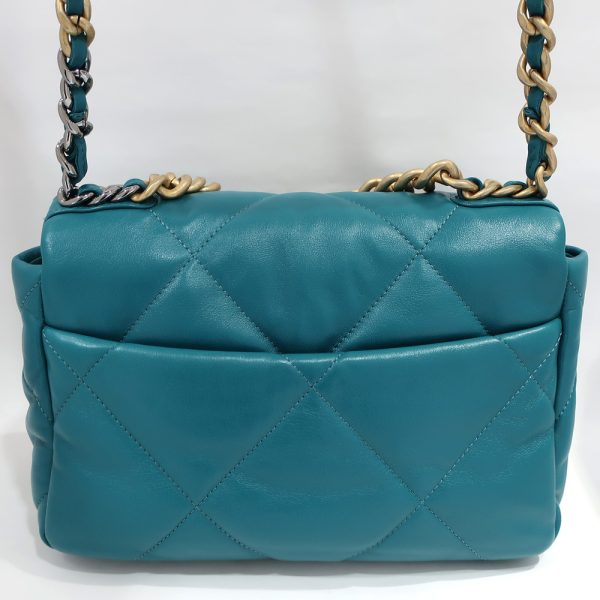 s2406 06 504376ik 03 Chanel Chain Bag Matelasse Lambskin Green Bag