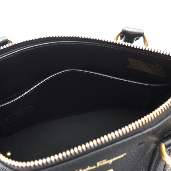 sftravelth 5 Ferragamo Tote Shoulder Bag Black