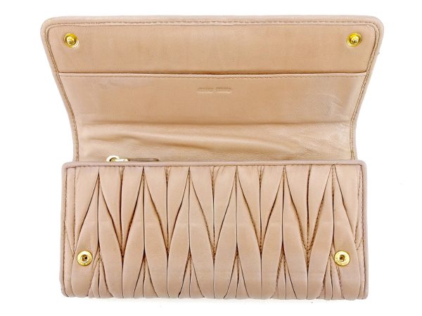 t5400 4 Miu Miu Long Wallet Matelasse Beige Black T5400