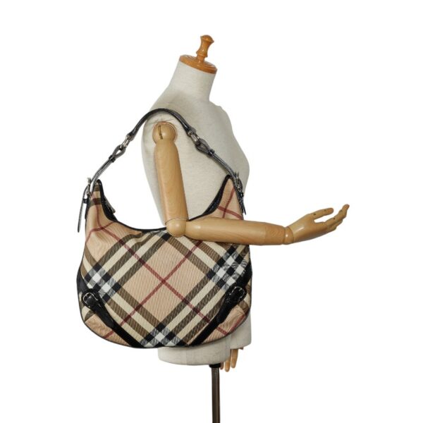 1 0138425 13 Burberry Nova Check Shadow Horse One Shoulder Bag Beige Black