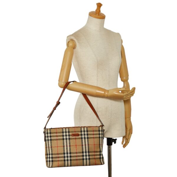 1 0140671 10 Burberry Nova Check Shadow Horse One Shoulder Bag Beige