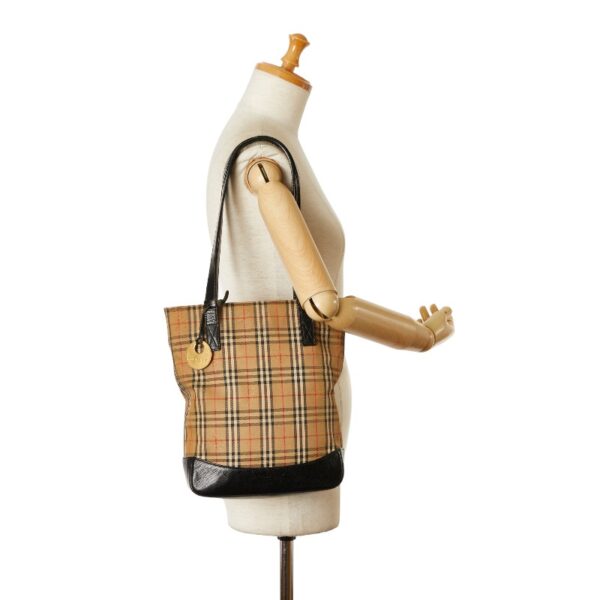 1 0153292 9 Burberry Nova Check Shadow Horse Tote Bag Beige Black