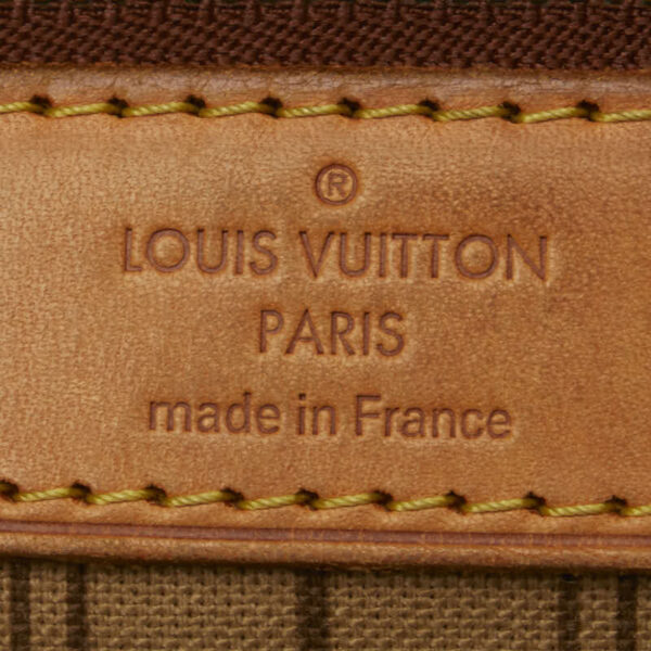 1 0156654 11 Louis Vuitton Monogram Neverfull GM Tote Bag Brown