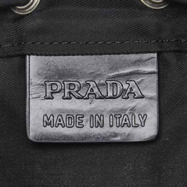 1 0157919 6 Prada Triangle Plate Nylon Pouch Black