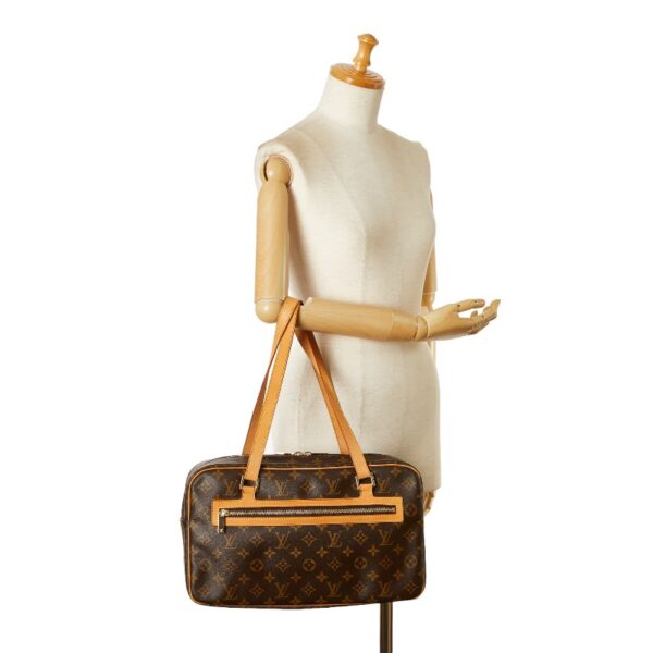 1 0160096 11 Louis Vuitton Monogram City GM Shoulder Bag Brown