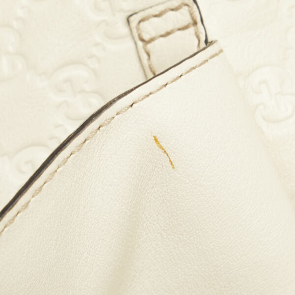 1 0160344 6 Gucci Guccisima One Shoulder Bag Off White