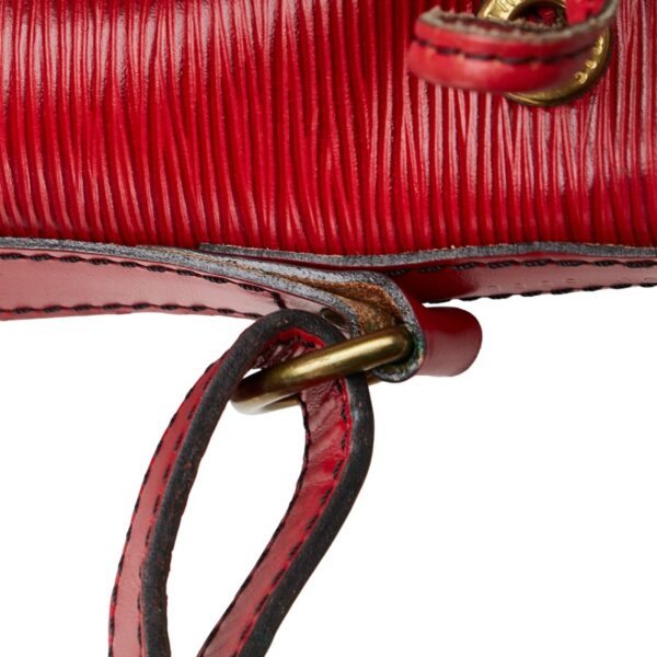 1 0160717 6 Louis Vuitton Epi Petit Noe Shoulder Bag Castilian Red