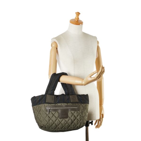 1 0160982 11 Chanel CocoMark Coco Cocoon Quilted Tote Nylon Green