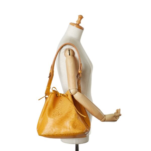 1 0161751 11 Louis Vuitton Epi Petit Noe Shoulder Bag Tassili Yellow