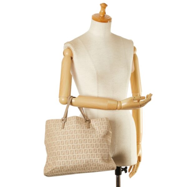 1 0163468 9 Fendi Zucca Tote Bag Beige