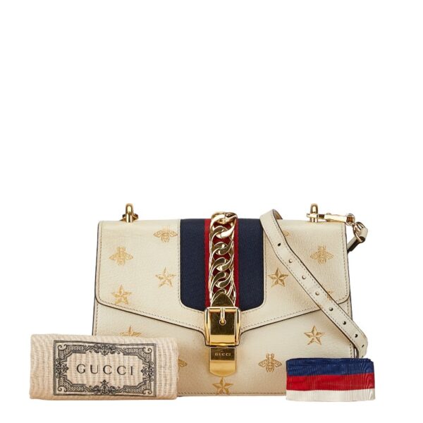 1 0164874 10 Gucci Sylvie Bee Star Chain Shoulder Bag White