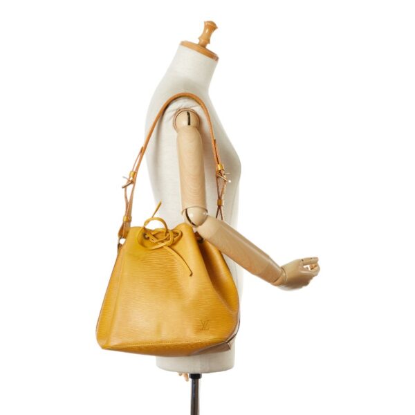 1 0165331 13 Louis Vuitton Epi Petit Noe Shoulder Bag Tassili Yellow