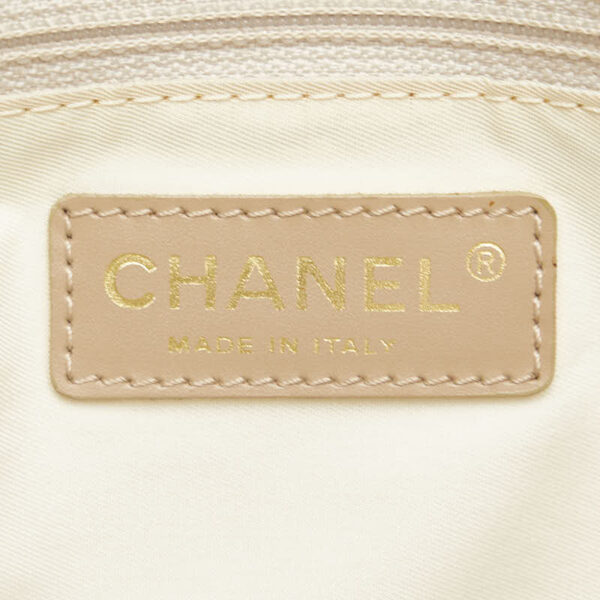 1 0165866 7 Chanel Line Tote Bag Nylon Beige