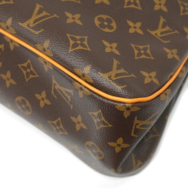 1 6 Louis Vuitton Batignolles Horizontal tote bag Monogram