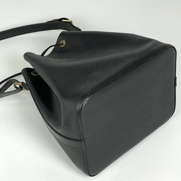 1000037054990 12 Louis Vuitton Petit Noe Shoulder Bag Drawstring Epi Noir