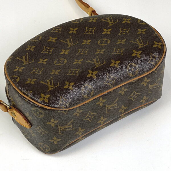 1000042837175 12 Louis Vuitton Blois Crossbody Shoulder Bag Monogram Brown