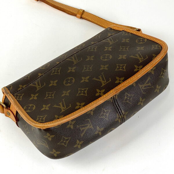 1000045242228 12 Louis Vuitton Sologne Crossbody Shoulder Bag Monogram Brown