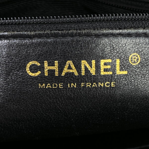 1000047349635 25 CHANEL Reprint Cocomark Caviar Skin Handbag Black