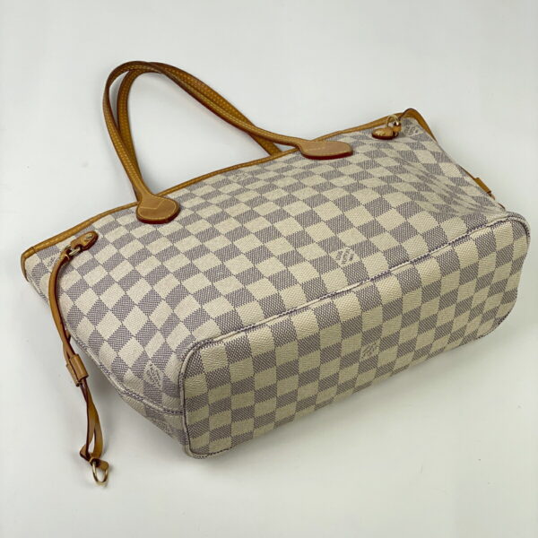 1000048277746 12 Louis Vuitton Neverfull PM Shopping Tote Bag Damier Azur White