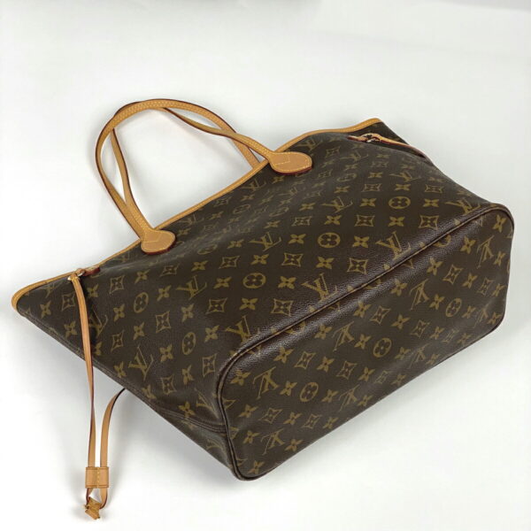 1000048636482 12 Louis Vuitton Neverfull MM Tote Bag Monogram Brown