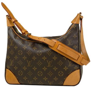 1000048836226 11 Louis Vuitton Multi Pochette Accessoire Black