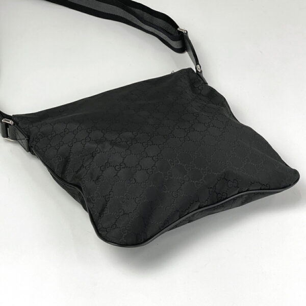 1000048839432 12 Gucci GG Pattern Shoulder Bag Nylon Black