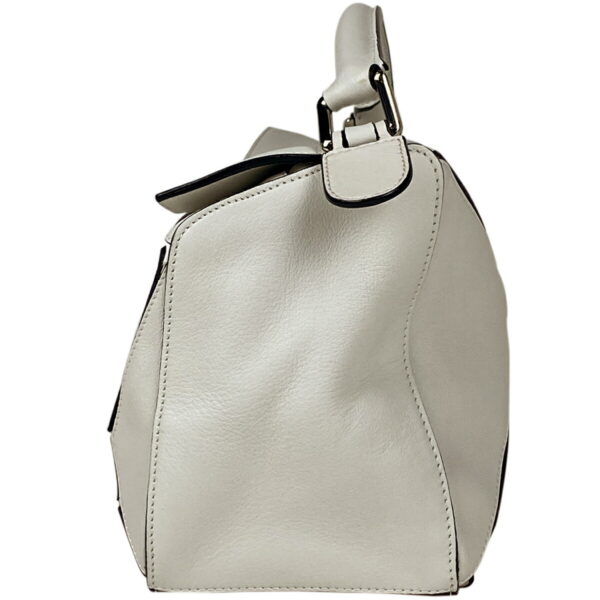 1000058019947 12 Loewe Puzzle 2Way Shoulder Bag Leather White