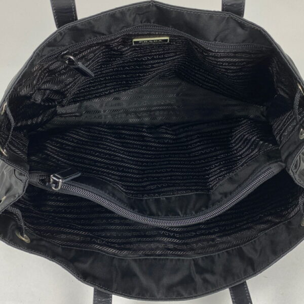 1000060011151 16 PRADA Plate Tote Bag Nylon Nero