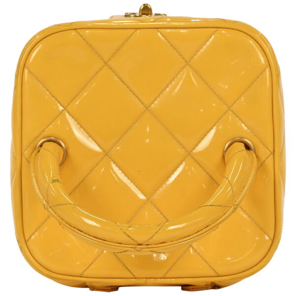 1000060681507 04 Chanel Cocomark Vanity Enamel Matelasse Pouch Leather Yellow